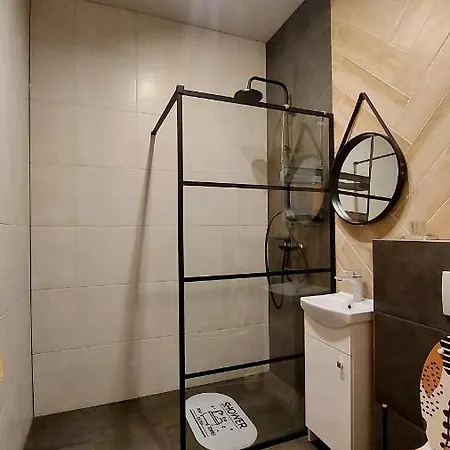 Apartament W Pobliżu Gdańska,sauna,bilard Cedry Male