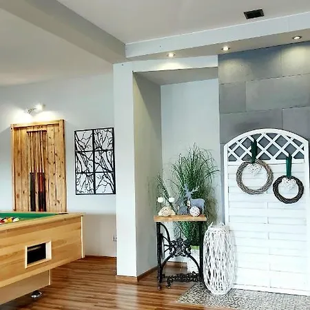 Apartament W Pobliżu Gdańska,sauna,bilard * Cedry Male